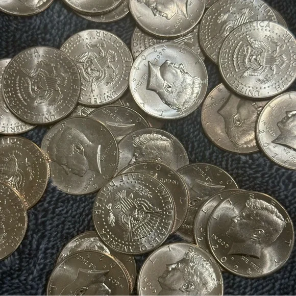 35 UNCIRCULATED 2024 KENNEDY HALF DOLLARS - Picture 5 of 6